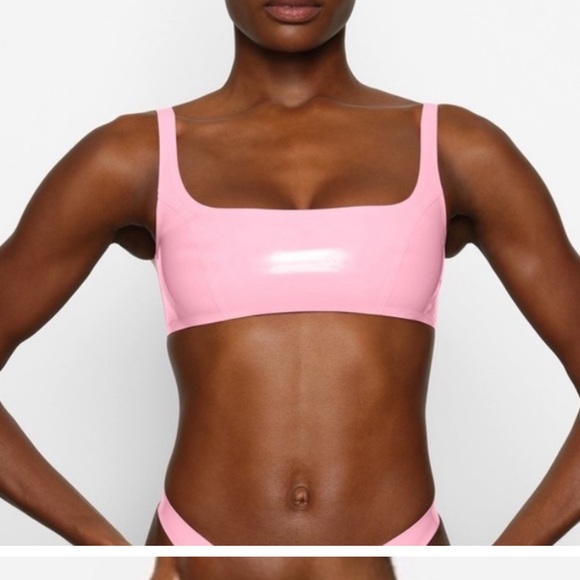 Skims pink 2 piece latex set - Picture 2 of 7